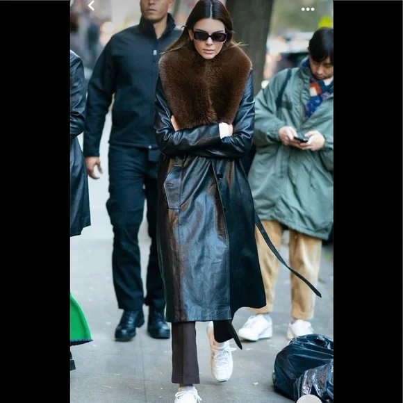 Vintage leather fur collard danier jacket - Picture 2 of 7